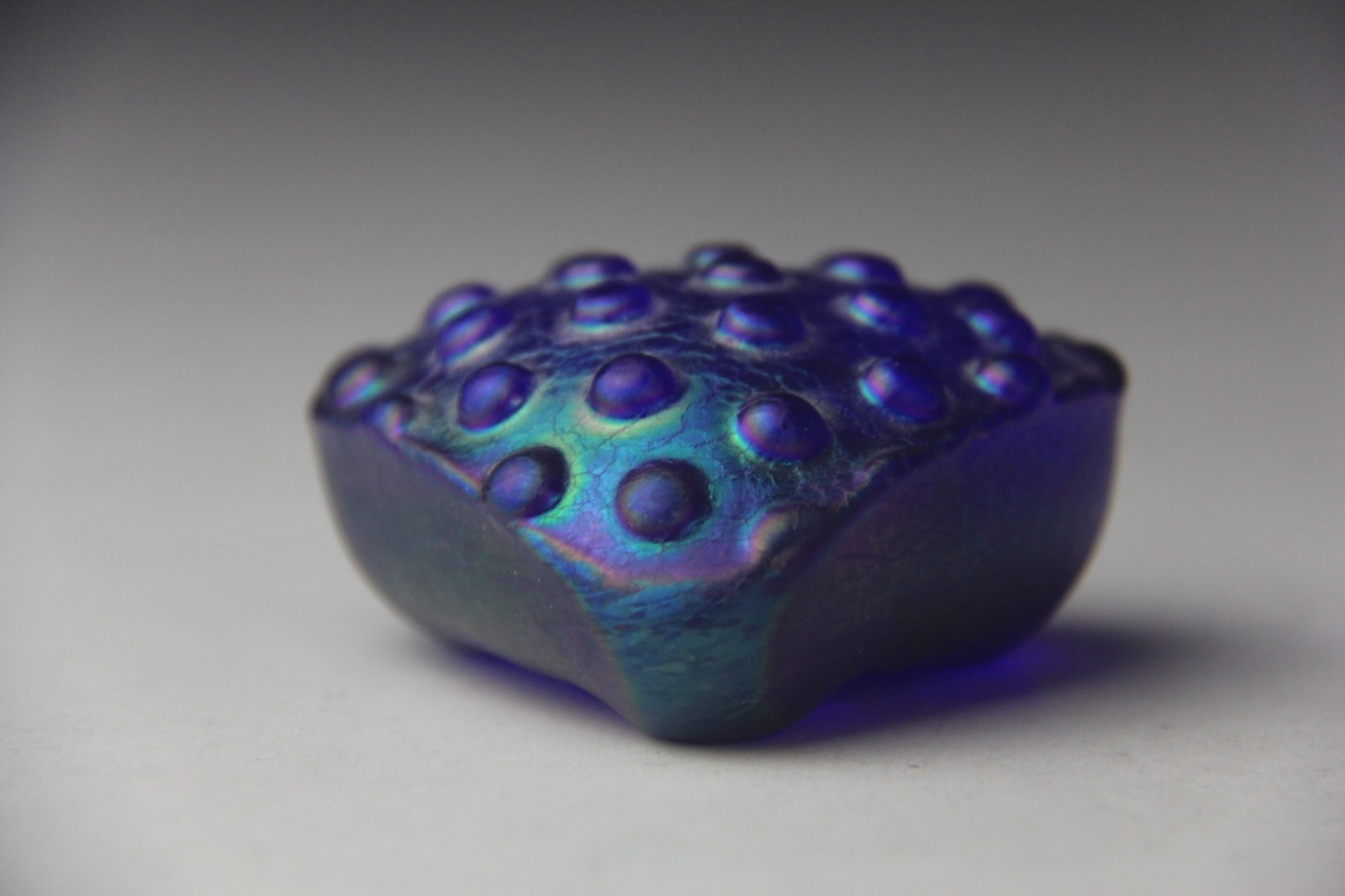 Vintage Signed Robert Held Art Glass Blue/Purple Iridescent Heart Paperweight