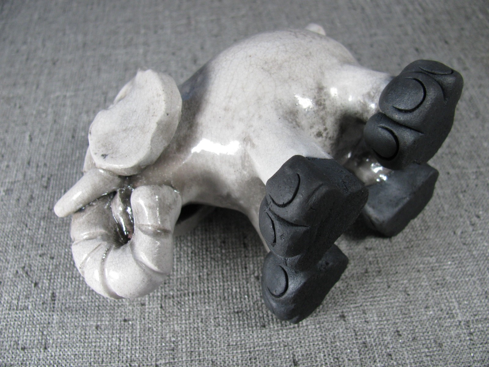 Raku Art Pottery Elephant 5 Note Musical Instrument Flute Whistle Figurine