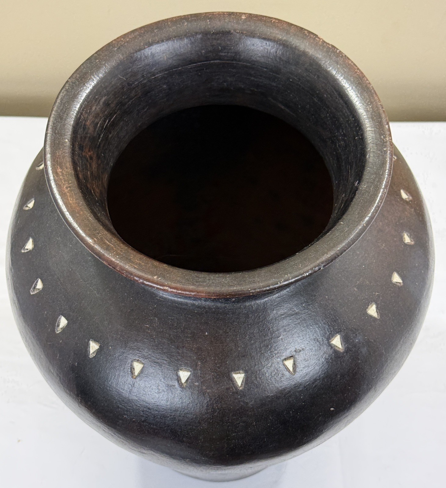 Handmade Sasak Pottery Black XL Vase Lombok Indonesia 19” Tall Earthenware Triba