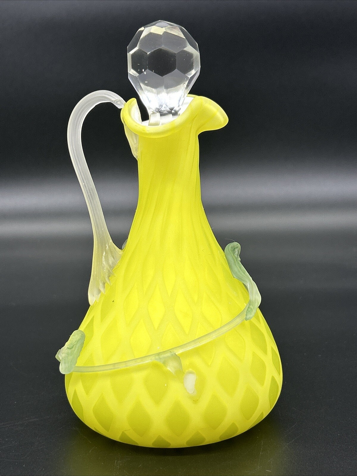 Fenton Burmese Yellow Diamond Pattern Pitcher w/ Lid – Vintage Handcrafted Art