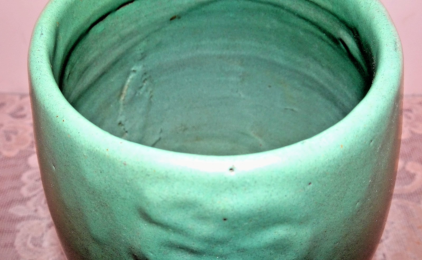 1910 1920 Arts & Crafts Pottery Vase Matte Green Tulip Design 9″ Tall Zanesville