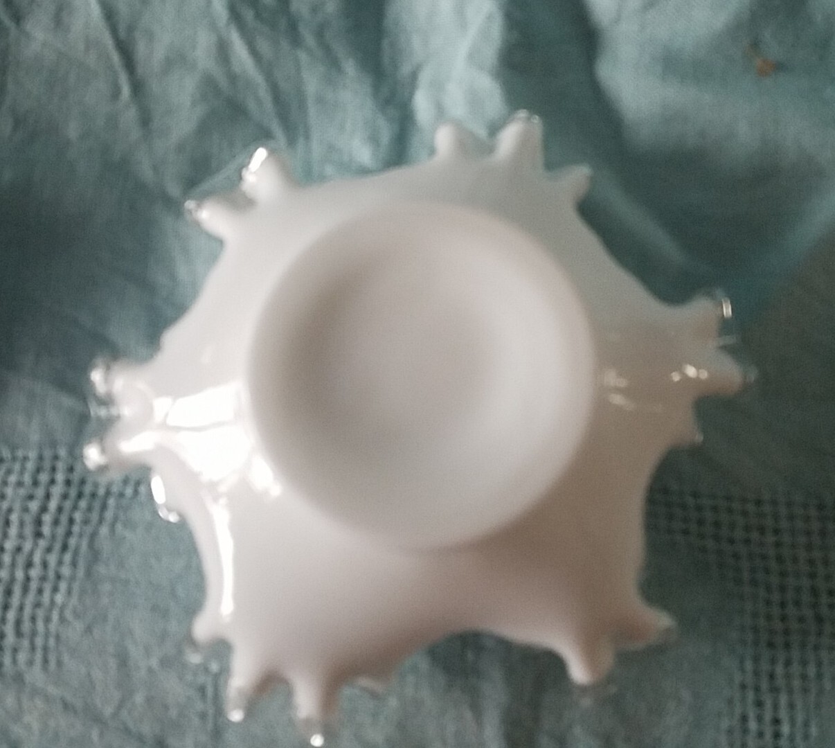 Vintage Fenton Silver Crest Milk Glass Ruffled Violets in the Snow Bowl 6″