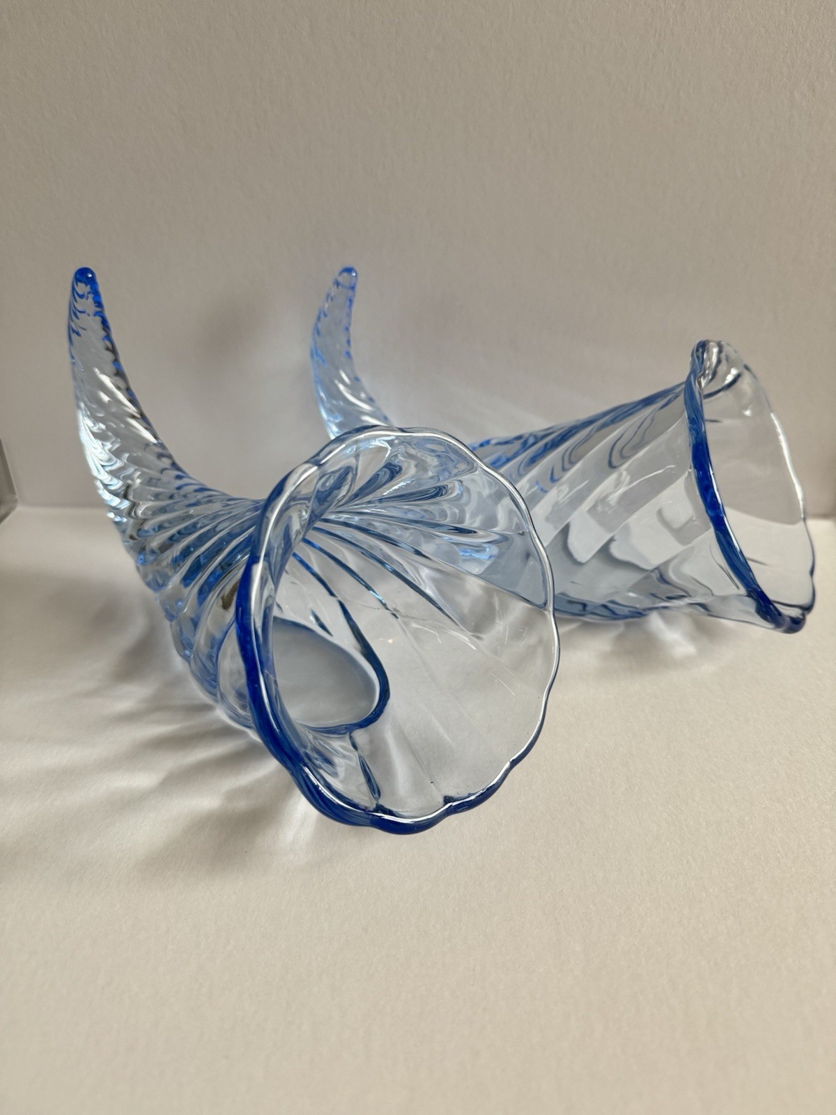 VTG Hand Blown Blue Horn Vase Twisted Cornucopia Murano Duncan Style MCM Set 2