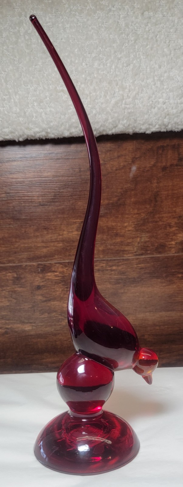 Vintage Red RUBY MCM Viking Glass Large Long Tail Bird – EXCELLENT 9.5″