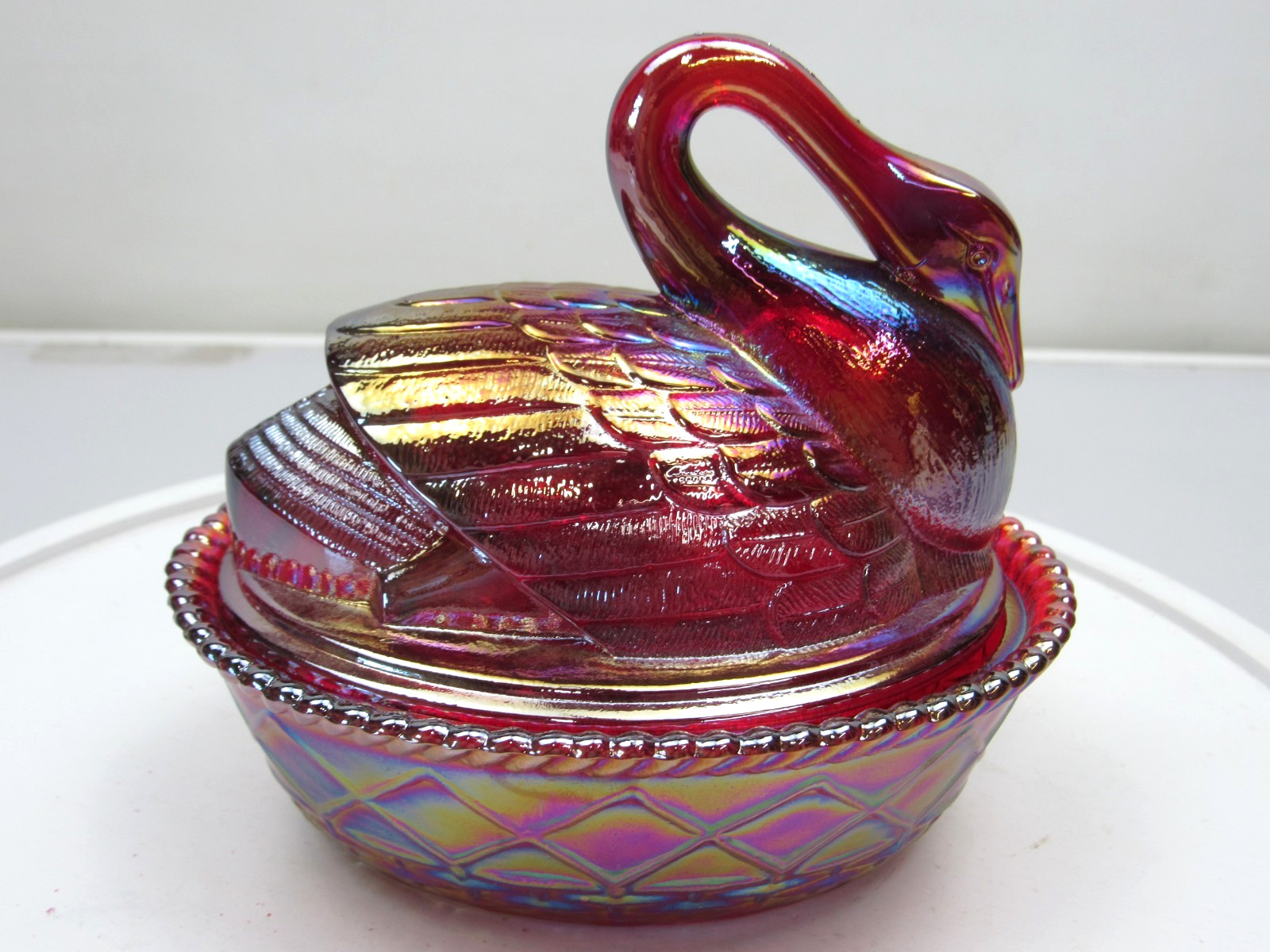 Westmoreland SWAN ON NEST Red Carnival Glass Limited Edition Levay 245/1000 1983