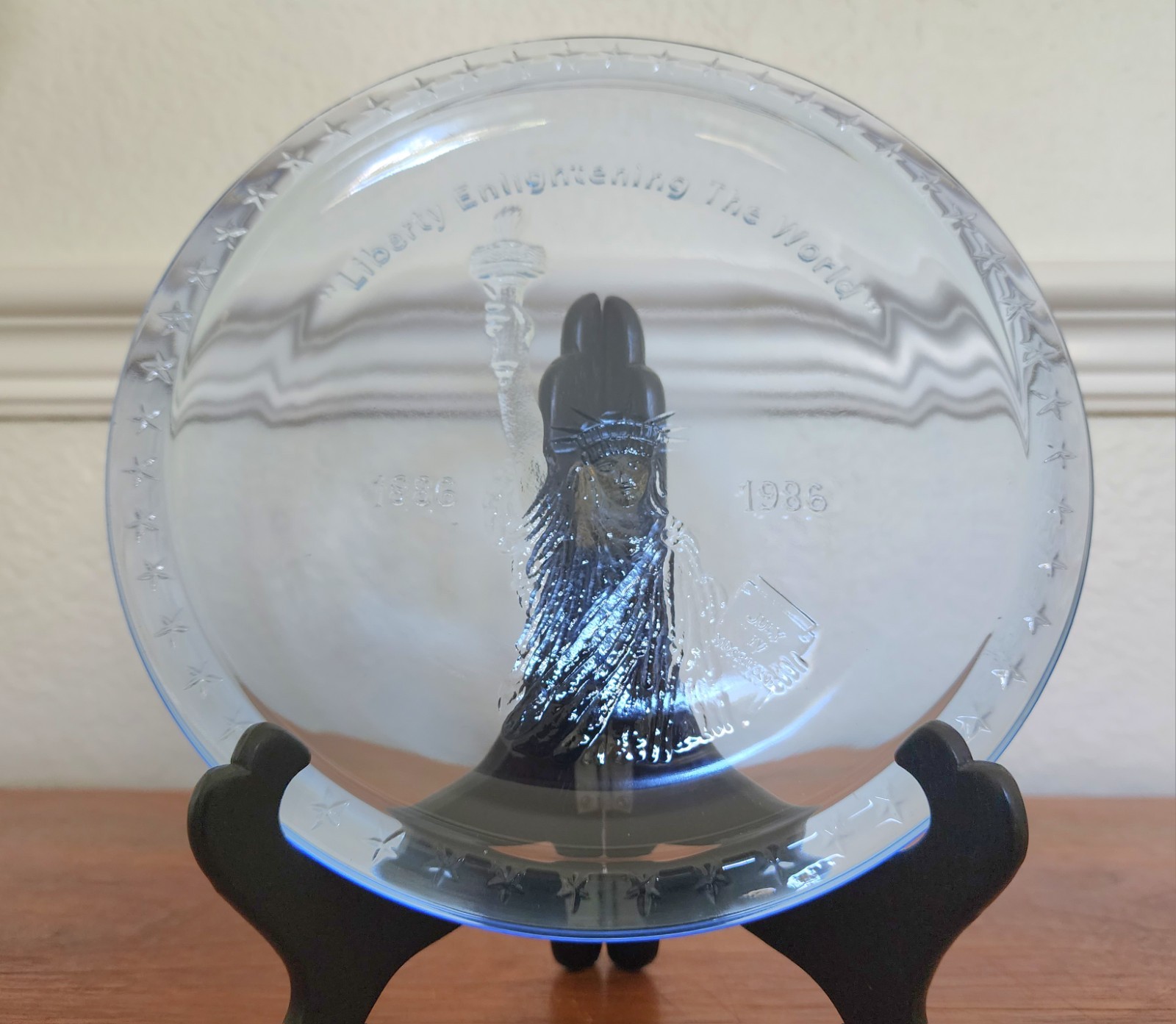 Tiara Indiana Glass Ice Blue Statue of Liberty Commemorative 8″ Collector Plate