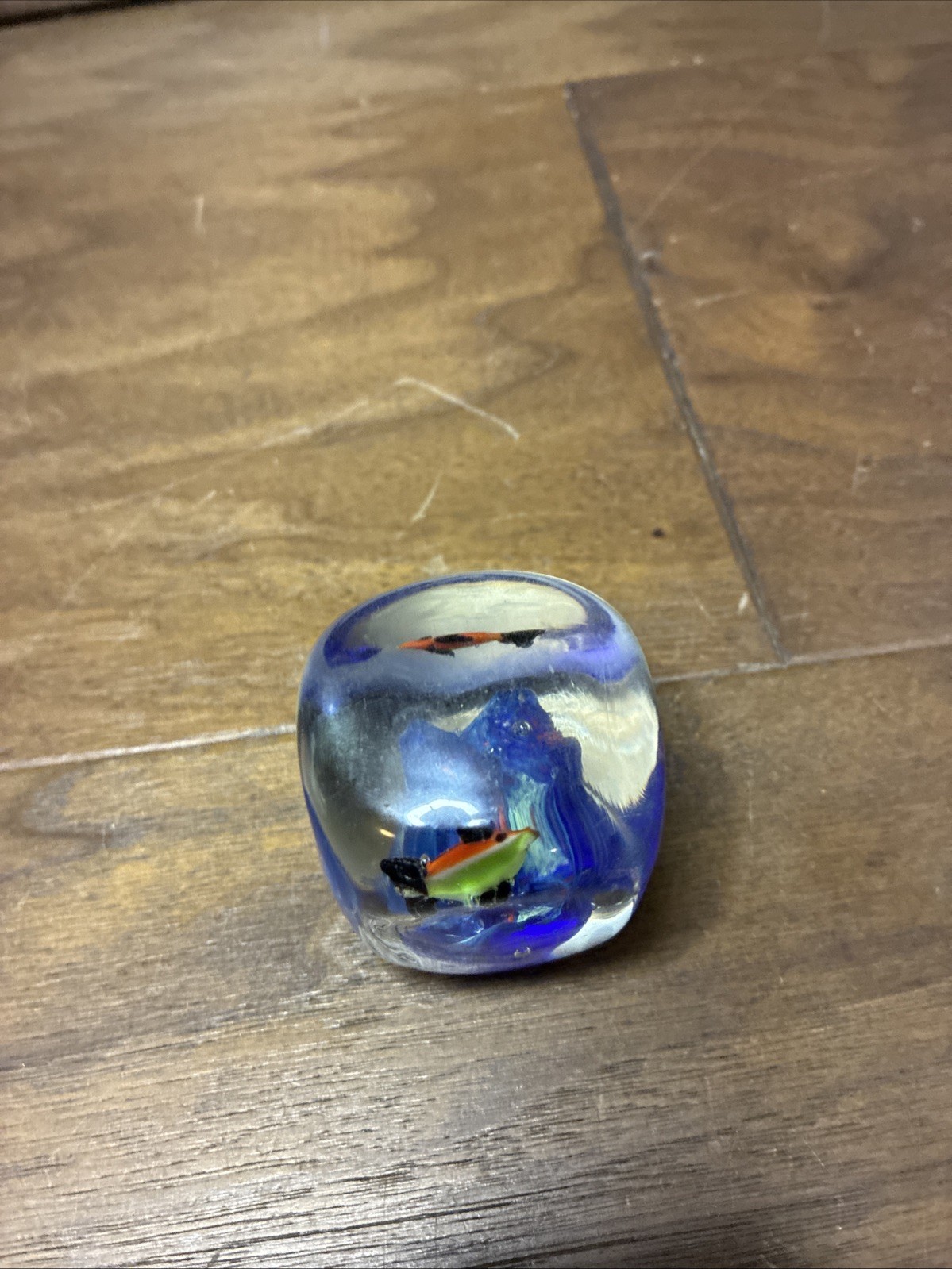 Art Glass 2″ Paperweight Fish Aquarium Scene Seascape Goldfish Blue Orange Ocean