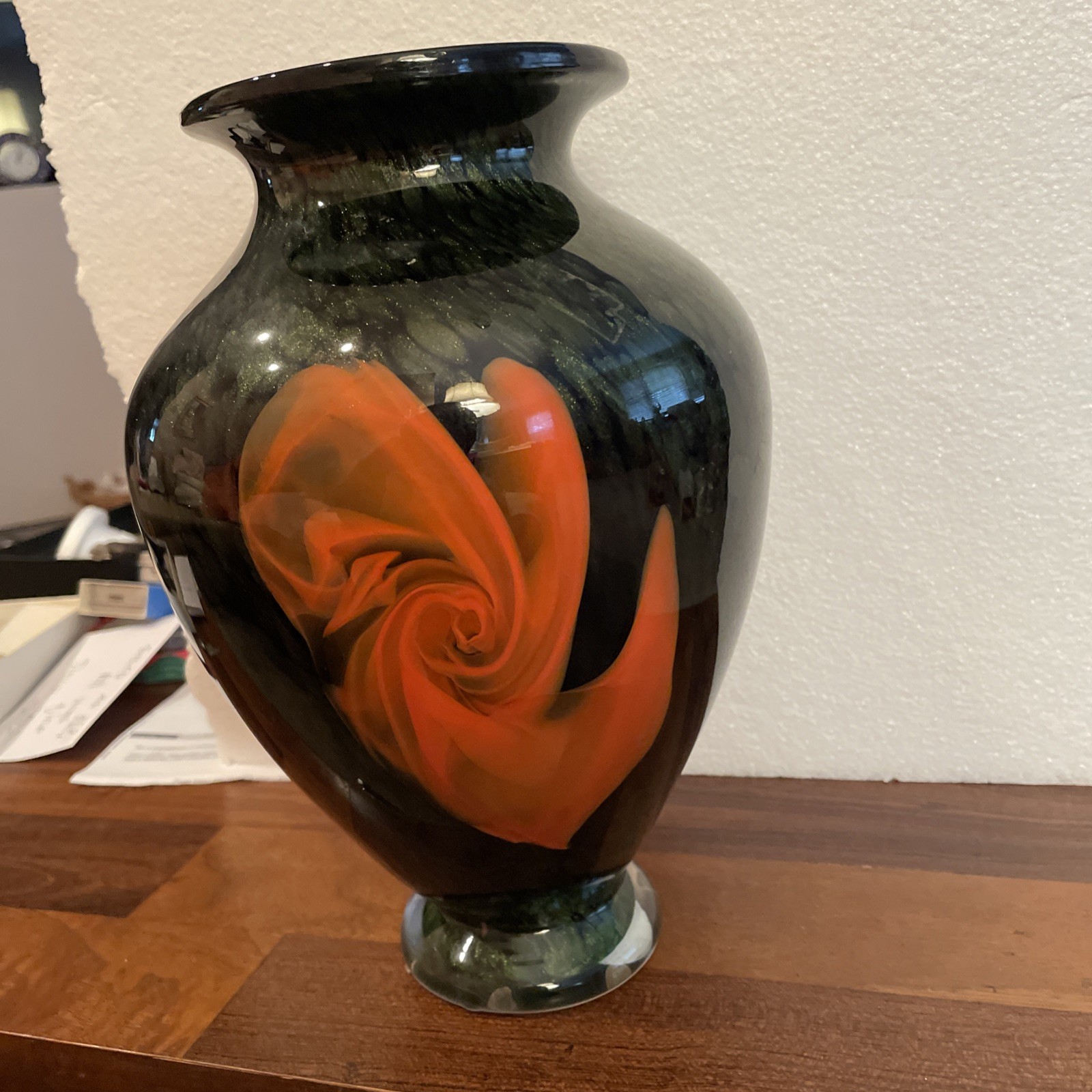 Vtg Japan KAMEI GREEN Art Glass Vase ABSTRACT Stylized Flowers Roses 10”