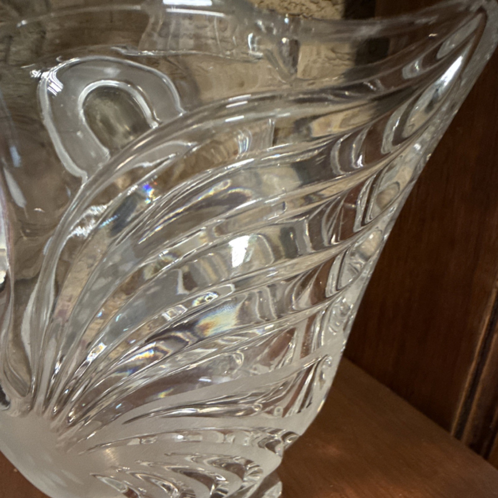 Crystal Clear Industries frosted swan basket, 24% lead crystal.