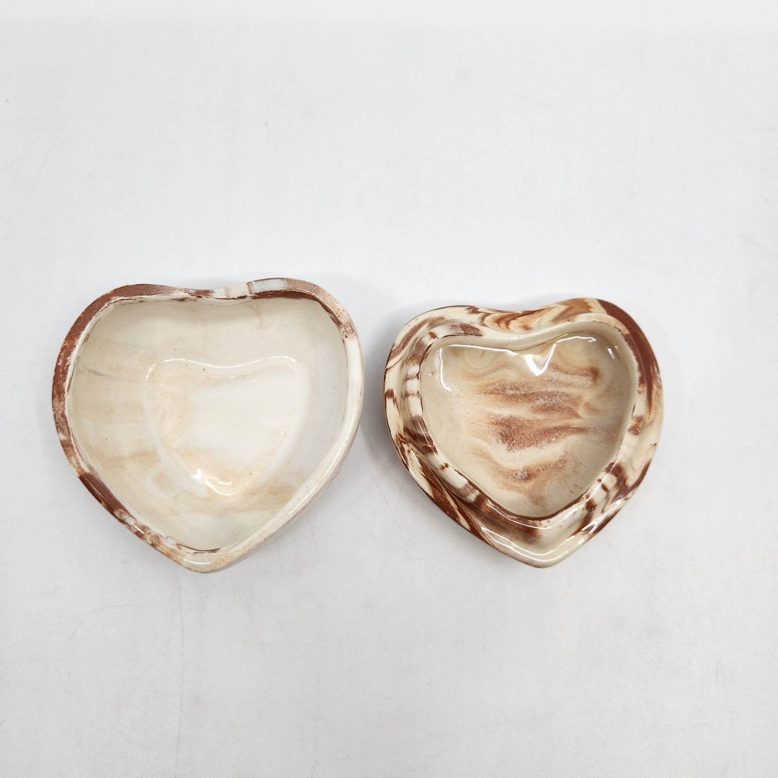 Brown Swirl Colored Heart Shaped Trinket Box Alaska Clay Signed By Rosa READ