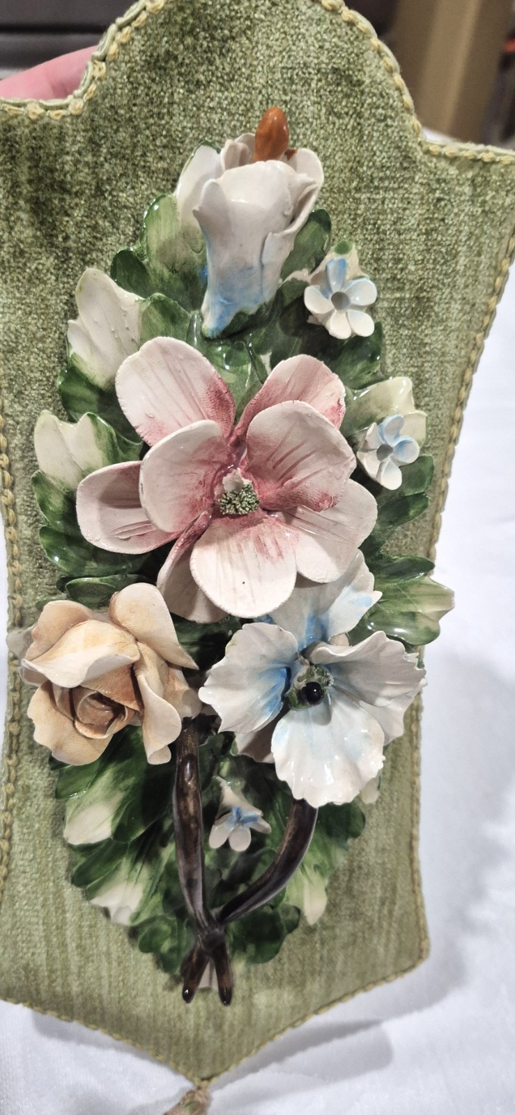 VTG 60s Italy Capodimonte Floral Wall Plaque Porcelain Flowers Green Velvet 13″H