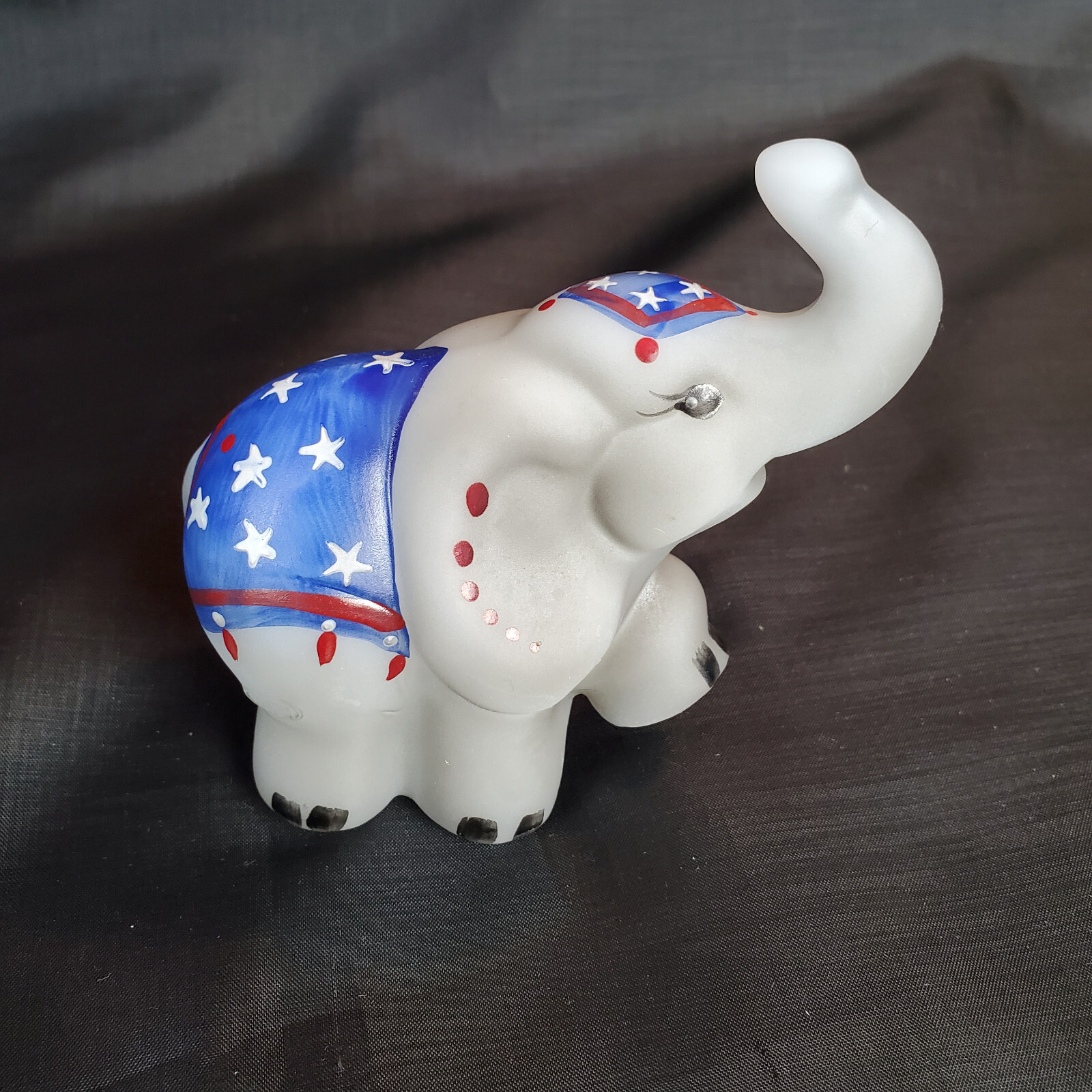 Fenton Patriotic Circus Elephant w/ Lucky Trunk Up Grey Satin Glass w/Box