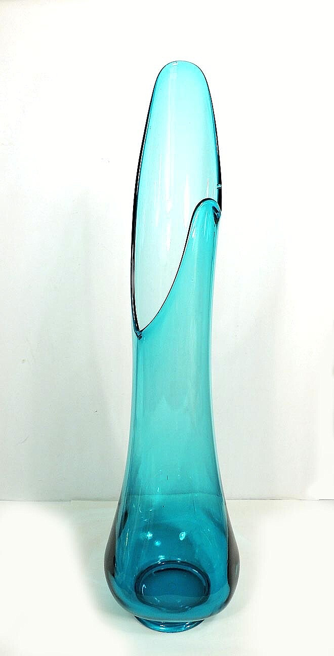 Vintage LE Smith 30″ Peacock Blue Swung Fat Bottom Smoothie Vase