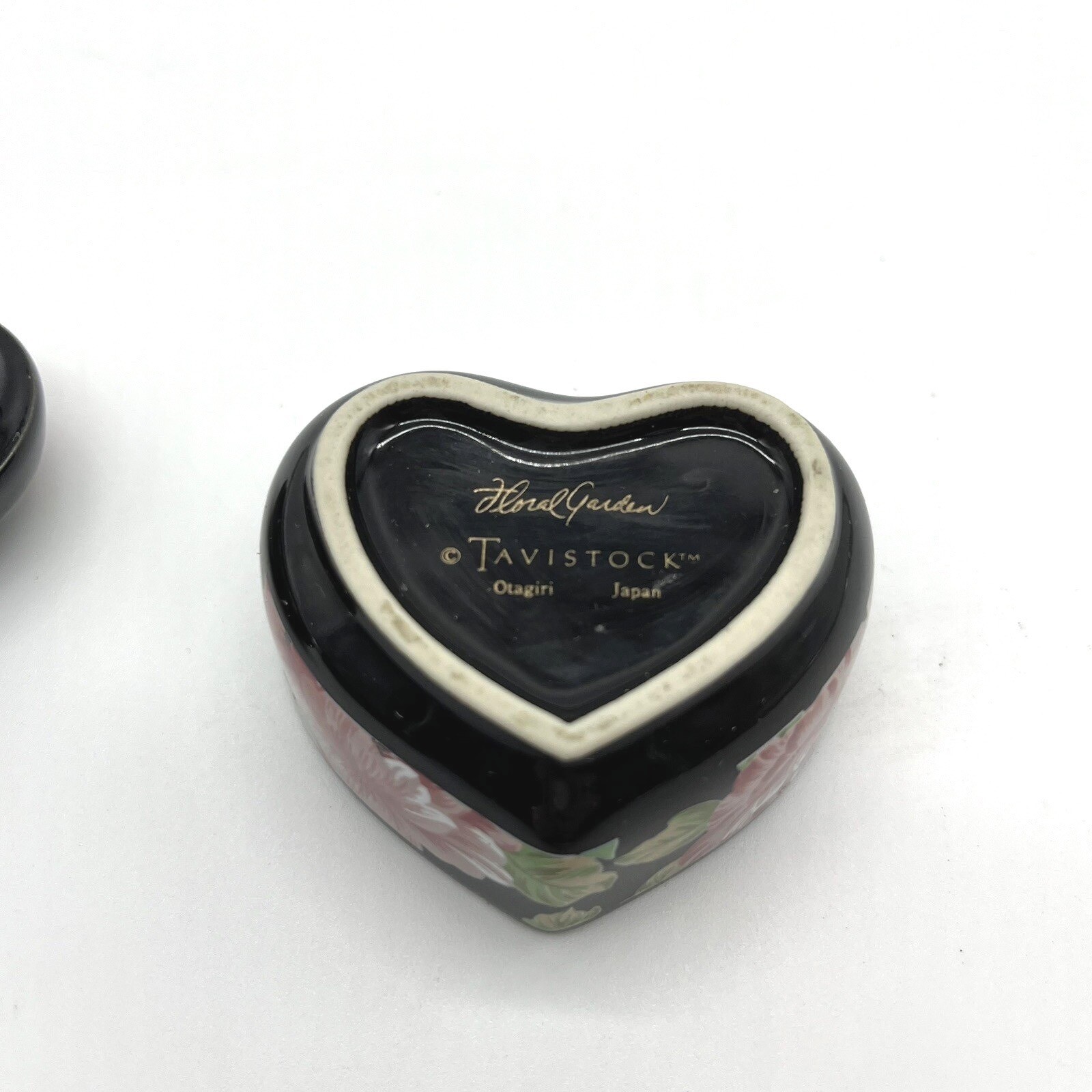 Otagiri Tavistock Floral Garden Heart Trinket Box Black Pink Roses Hinged Lid