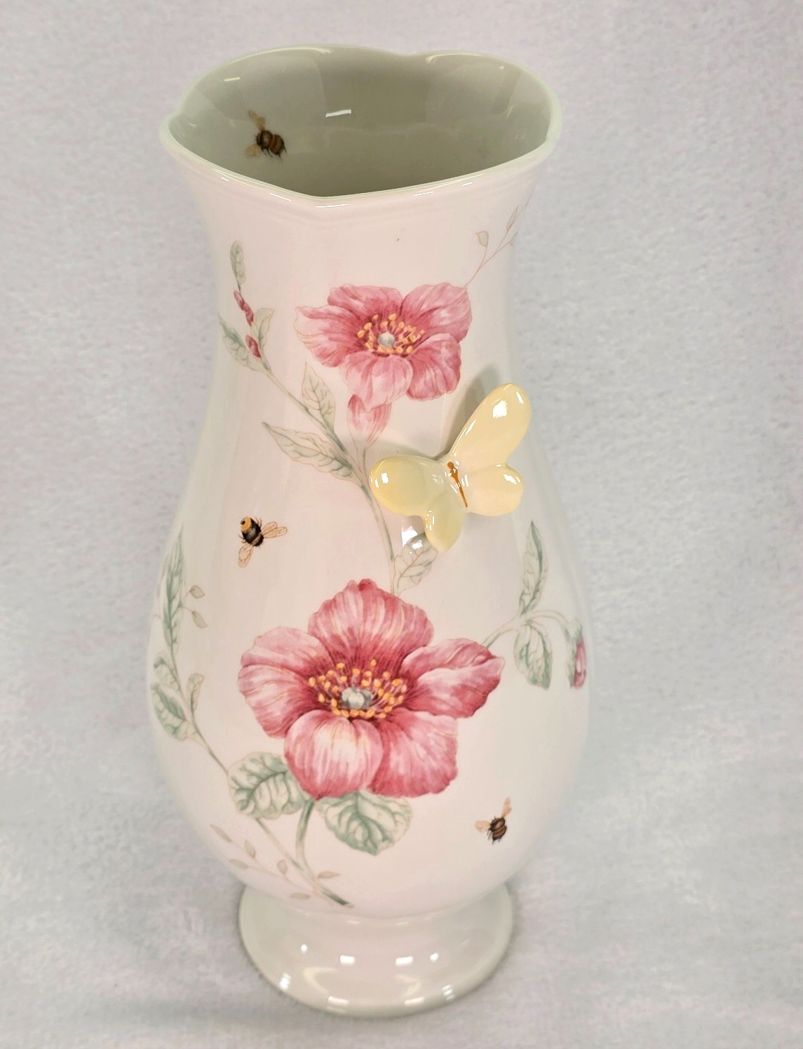 LENOX Porcelain 10.5″ White Vase BUTTERFLY MEADOW Pink Flowers Bees