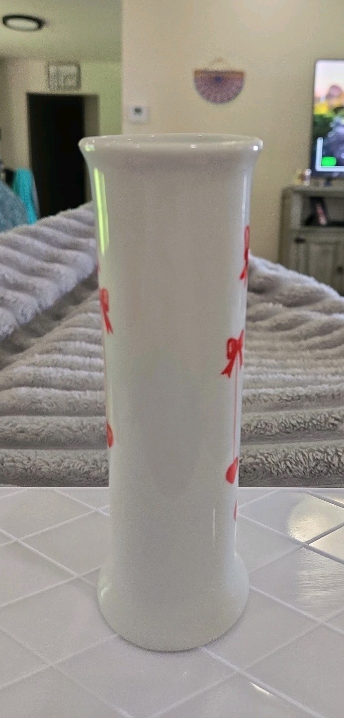 F.T.D.A. White Ceramic Art Pottery Vase Red Hearts Glossy, Korea 1988