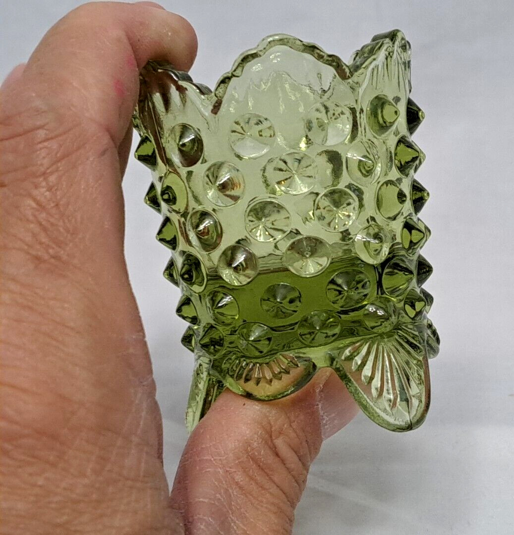 Vintage Fenton Colonial Green Hobnail Side Spikes 3 Footed Toothpick Holder Nice