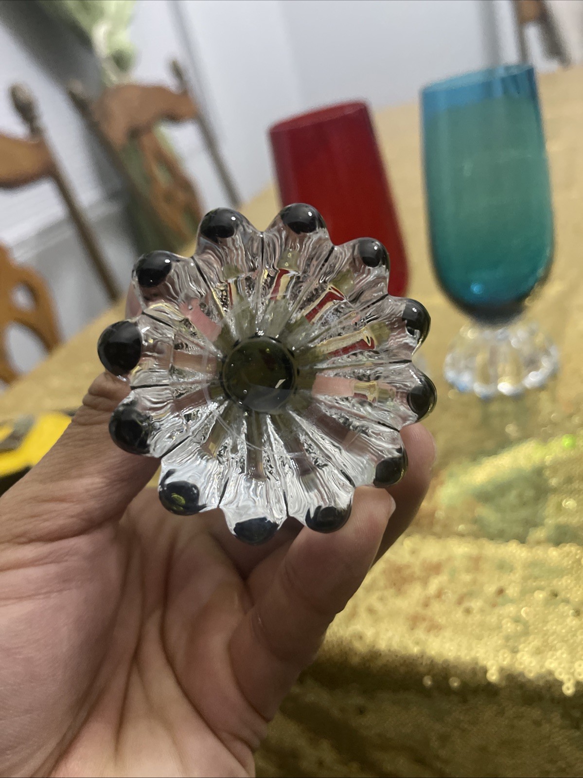 Vintage Art Glass – 6-1/2 Inches Green Vase – Sweden
