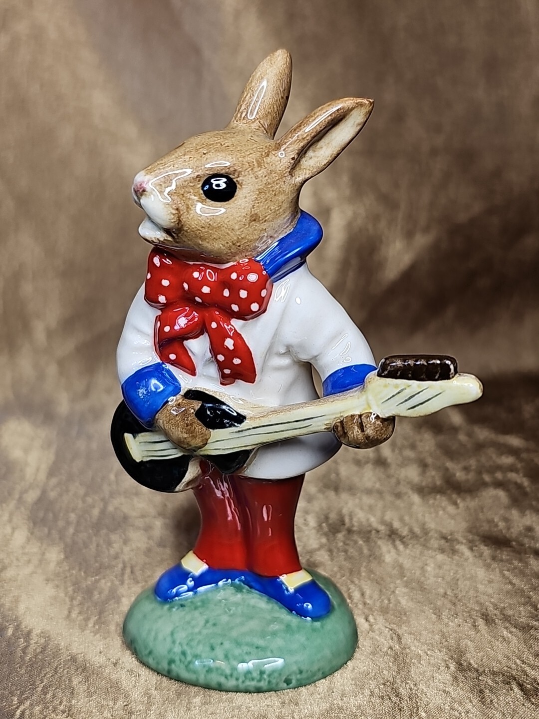 Royal Doulton Rock and Roll Bunnykins Figurine DB124 Vintage 1991 Limited Ed