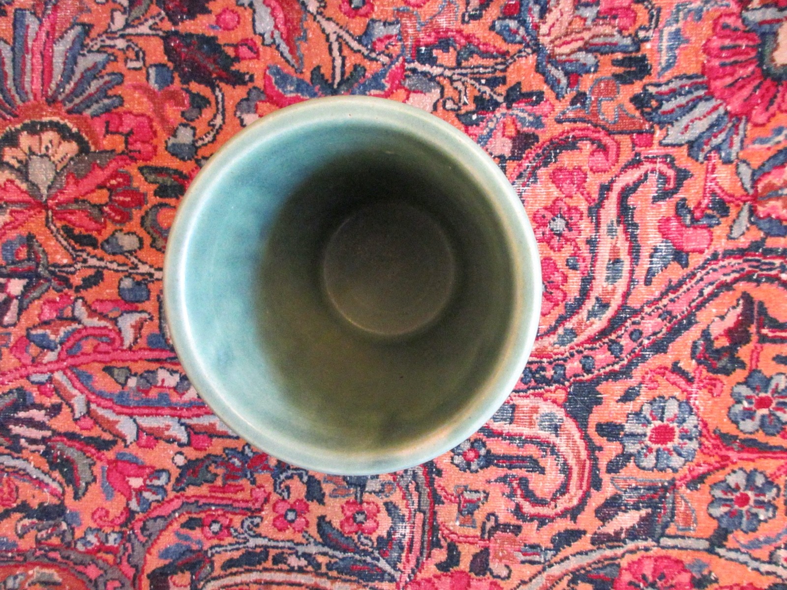 vintage GARDEN CITY POTTERY ribbed footed green vase – california pottery