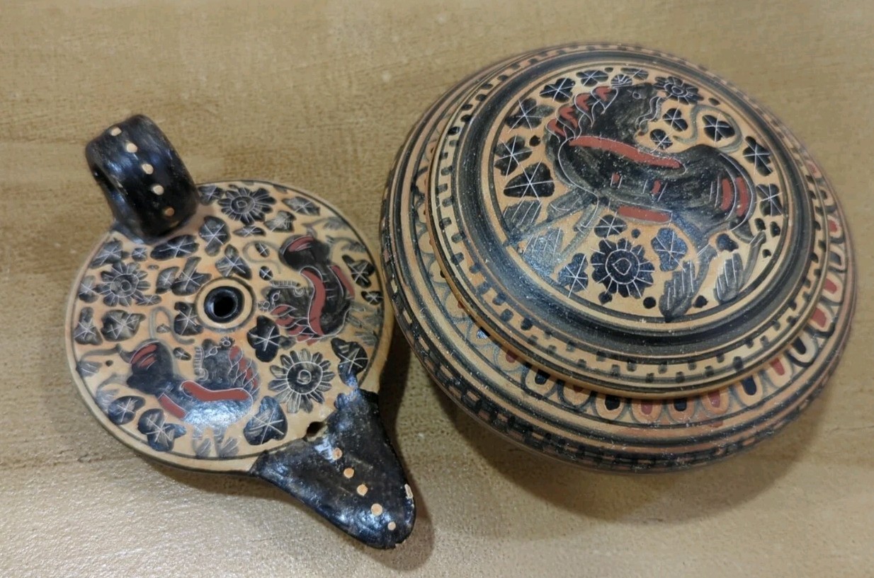 Vintage Mexican Pottery Greek Corinthian Museum Reproduction 600 BC Oil Lamp