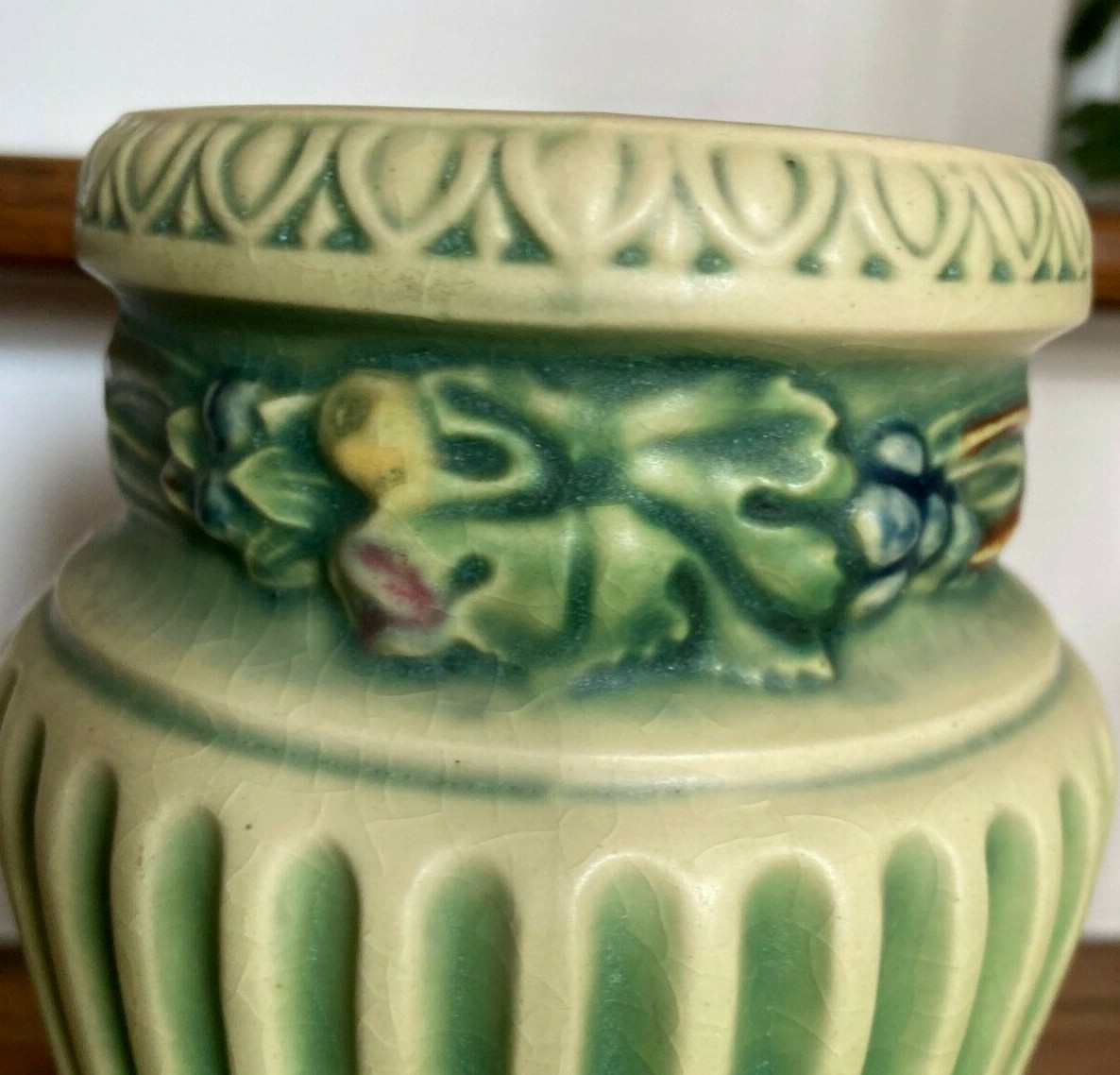 Roseville Art Pottery Corinthian VASE 8-1/4 inch Tall 1923 Unmarked