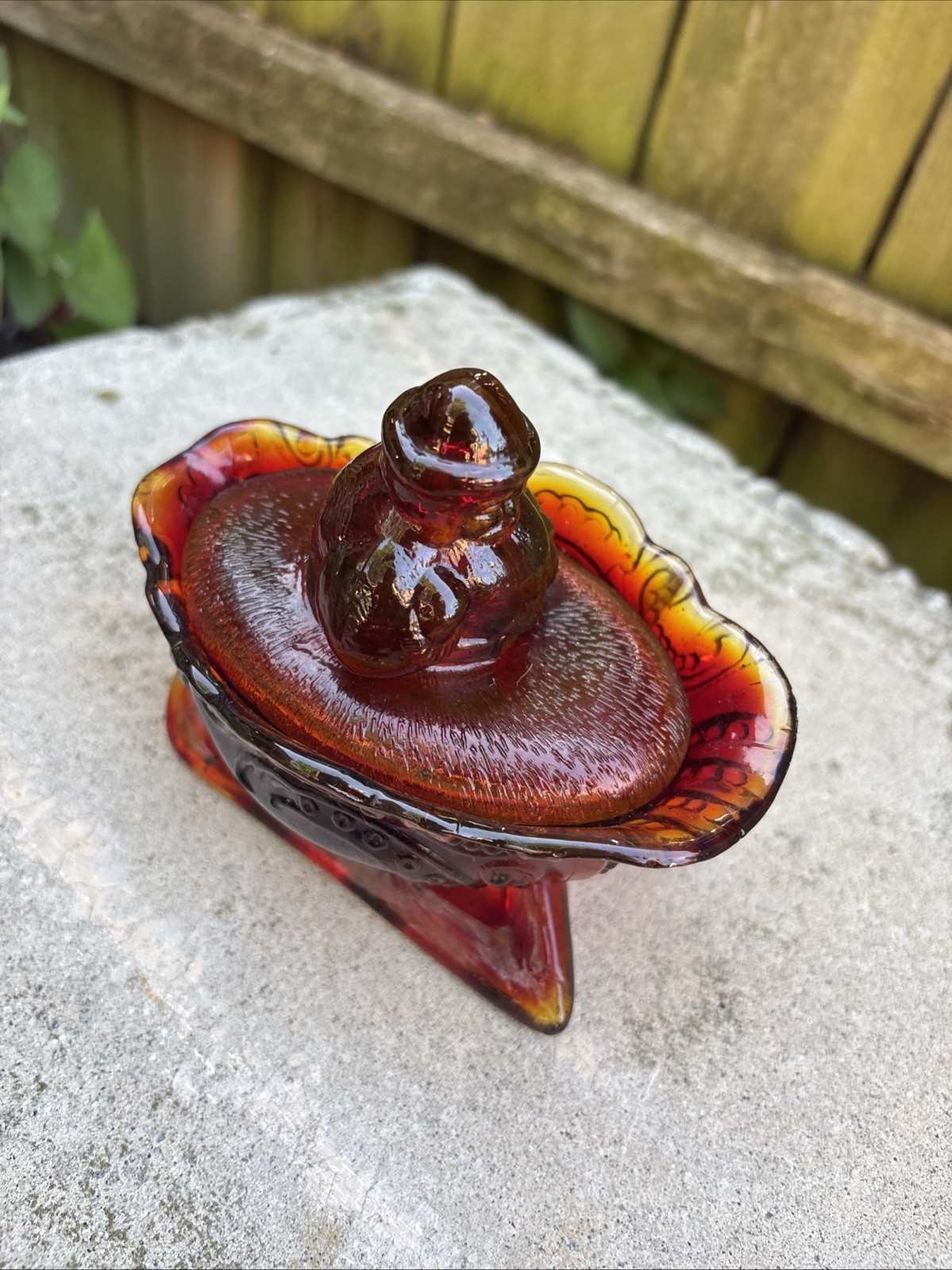 Westmoreland Amberina Ruby Red Carnival Glass Santa on Sleigh Covered Candy Dish