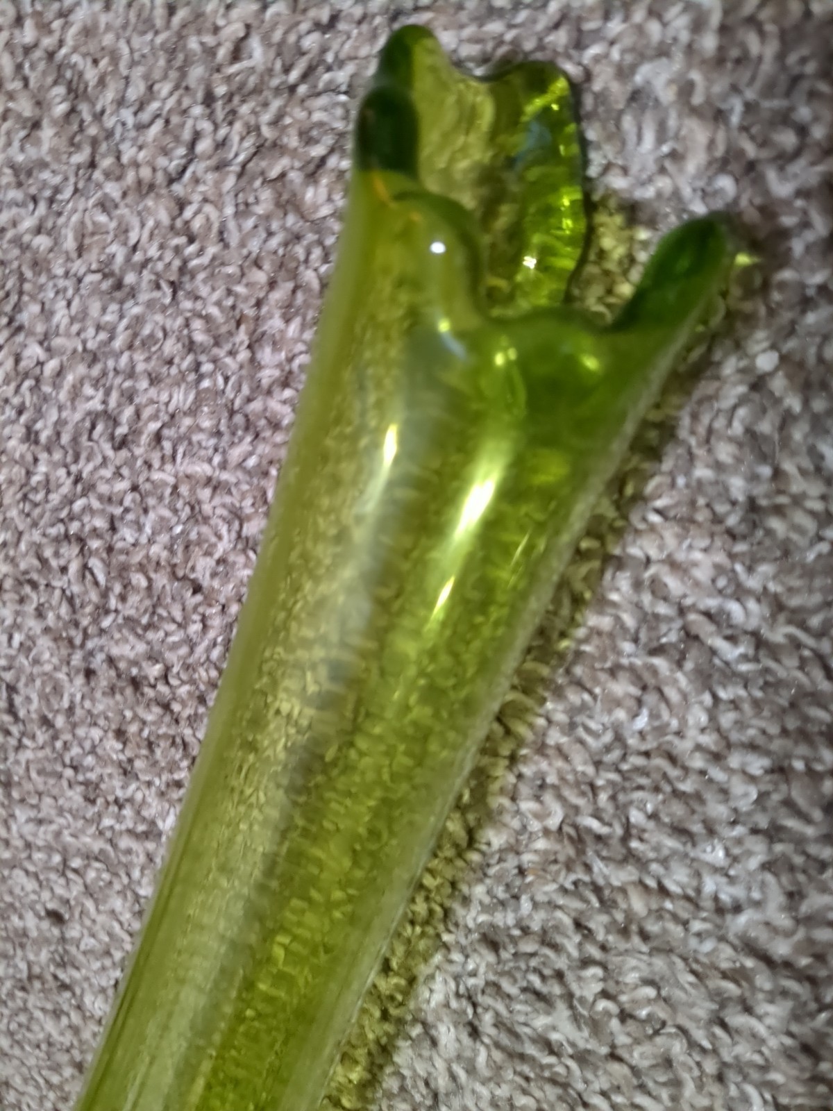 Vintage LE Smith Swung Vase Avocado Green With Toe & Hobnail Base MCM 14″