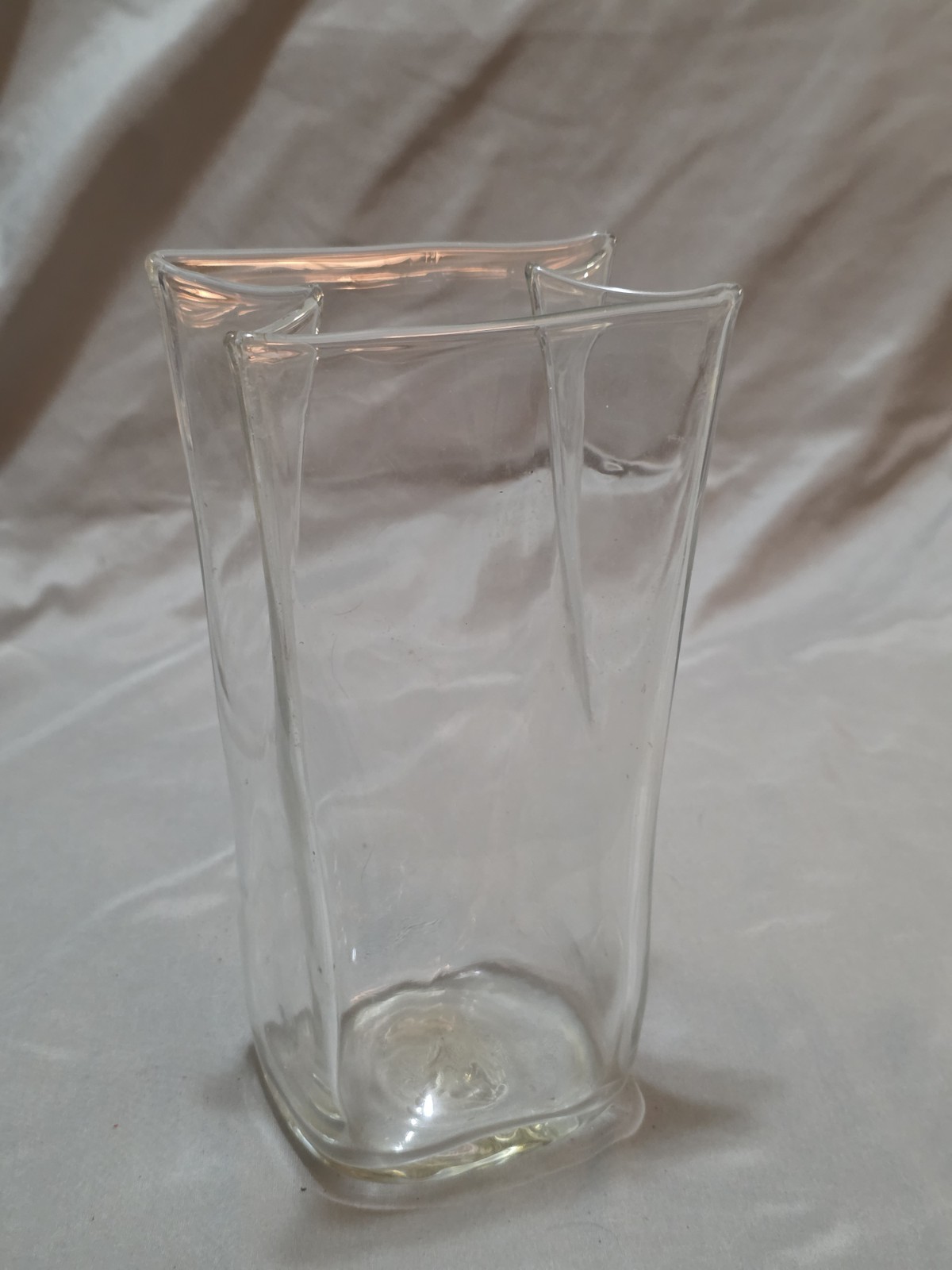 Clear Hand Blown Art Glass Vase [982]