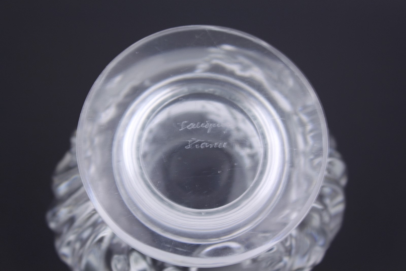 LALIQUE FRANCE ART GLASS CRYSTAL ST CLOUD ACANTHUS LEAVES FOOTED VASE # 12229