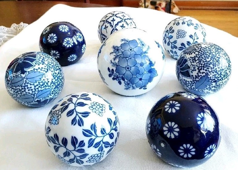 Set of 8 Blue and White Ceramic Carpet Balls Chinoiserie Orbs Decor