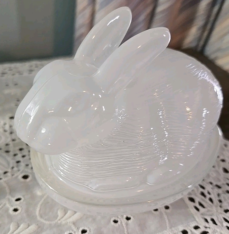 White Bunny Rabbit on Basket Glass Trinket Dish