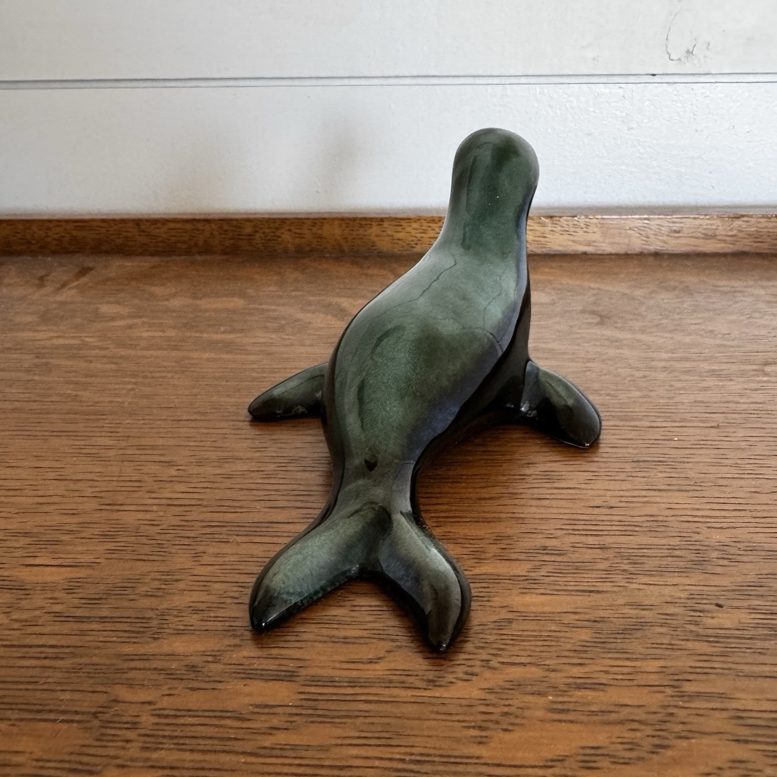 Blue Mountain Pottery Seal Sea Line Green Turquoise Figure Figurine
