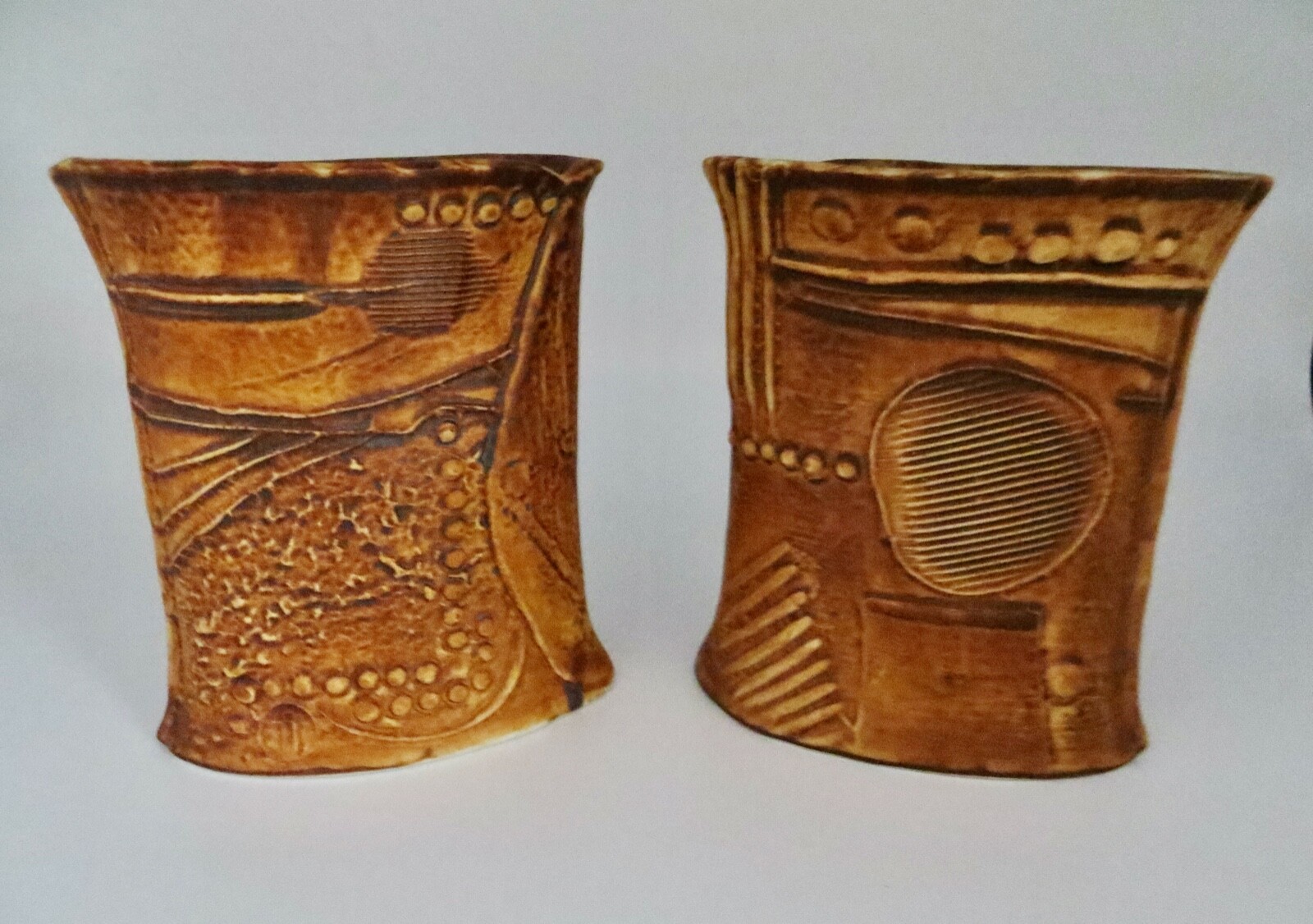 Rorstrand Sweden Bertil Vallien Terra Brown Ceramic Vase~ 2 ~New in Box 4 3/4″
