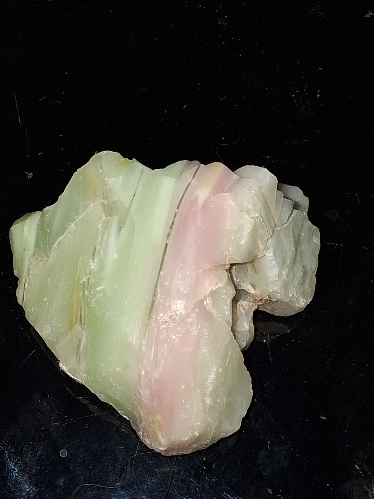 1 Fenton Uranium Slag Glass Cullet 1 oz From Fenton VA 1″ Glows STRAWBERRY JADE
