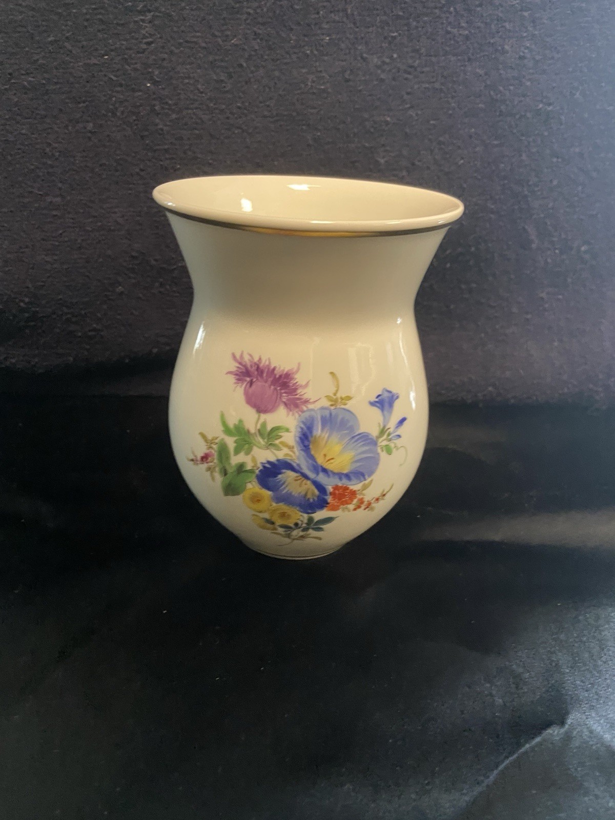 Vintage Meissen Vase Floral Design 5.0″ Backstamp Germany Hand-Painted Porcelain
