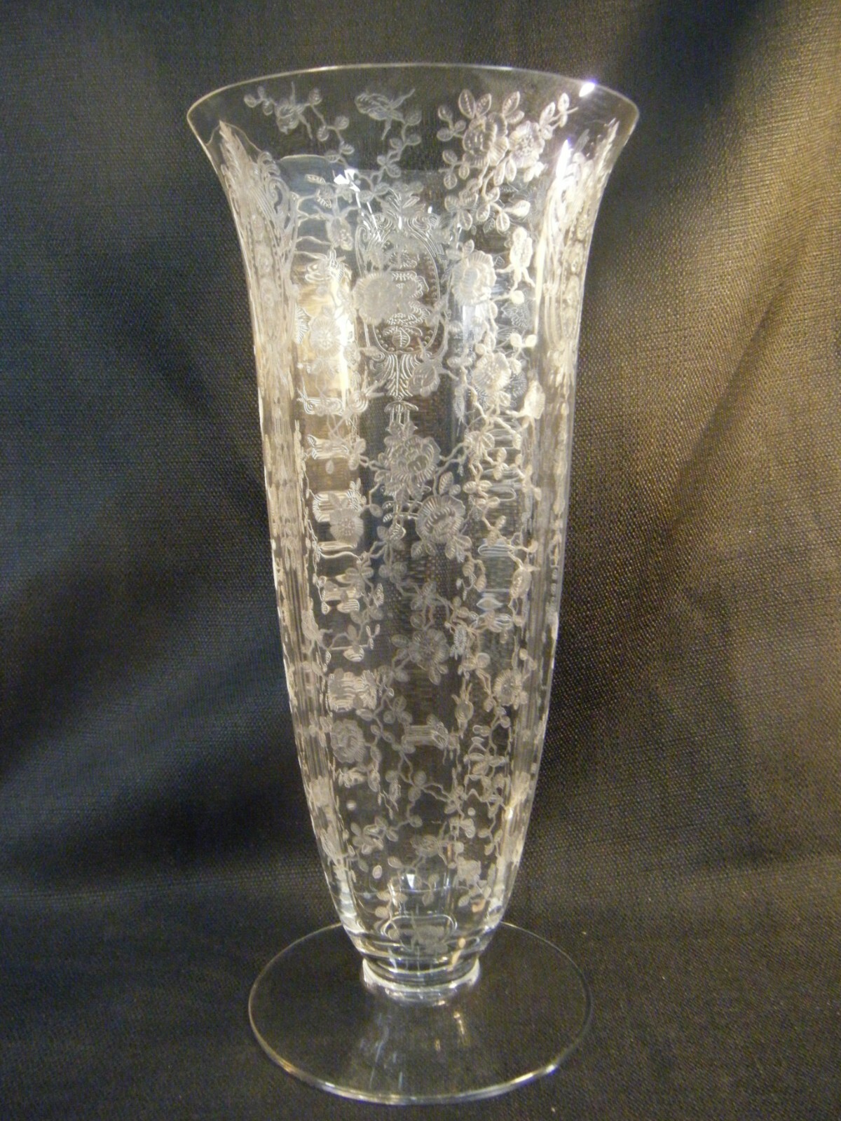 😊 VINTAGE CAMBRIDGE ROSE POINT ETCHED FOOTED FLARED CRYSTAL VASE ST135 3PT8