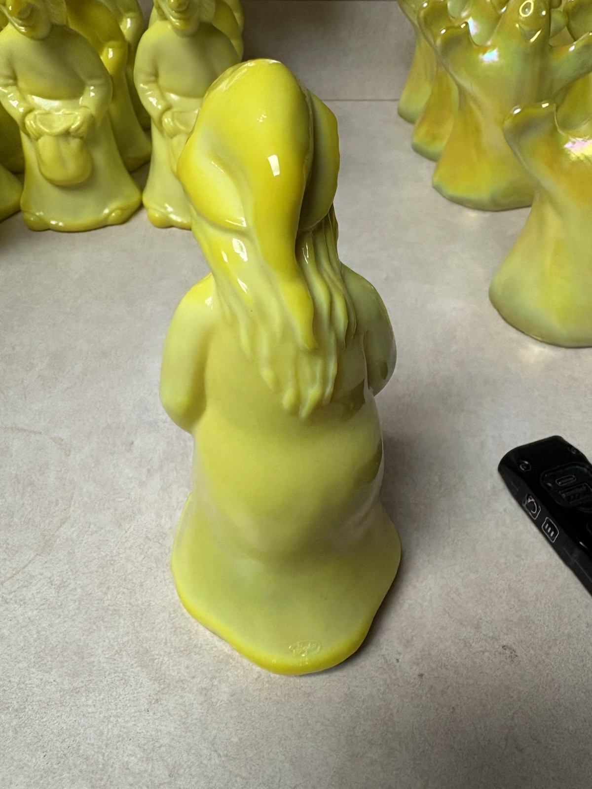 Witch Mosser for Fenton Mold Art Glass Dandelion Yellow Glows UV Ltd