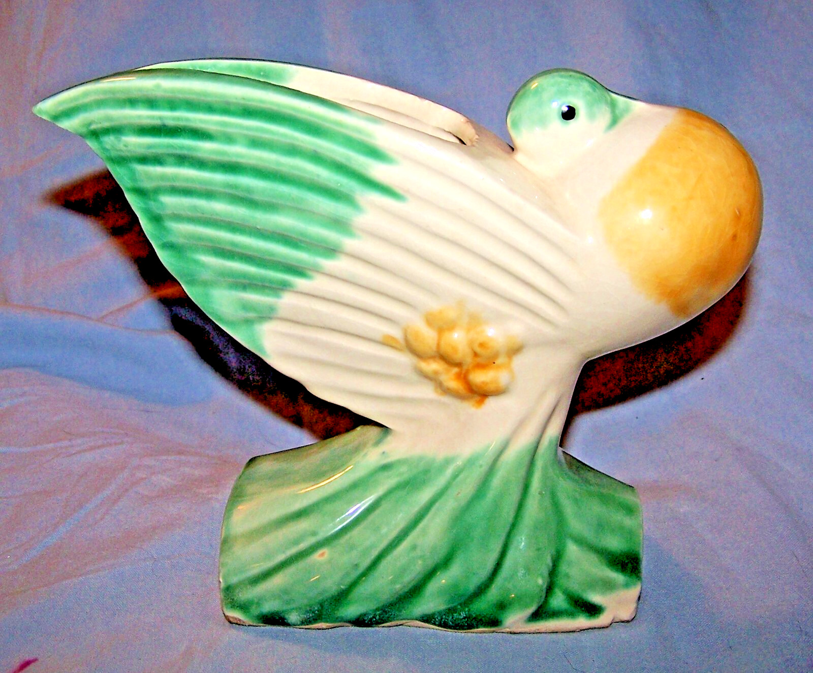 Rare Unmarked Nelson McCoy 3-Color Pigeon Planter-5 1/4 inches tall