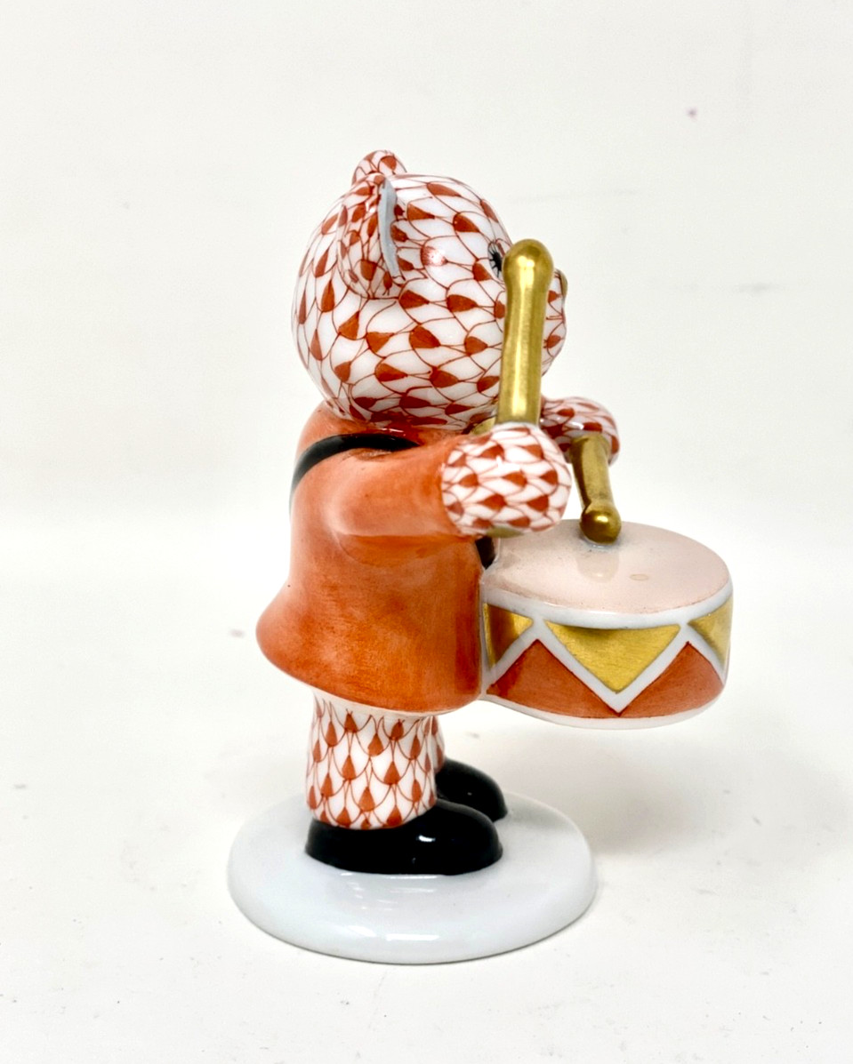Herend Little Drummer Bear Rust Fishnet 24k Gold Trim Porcelain Figurine MINT!