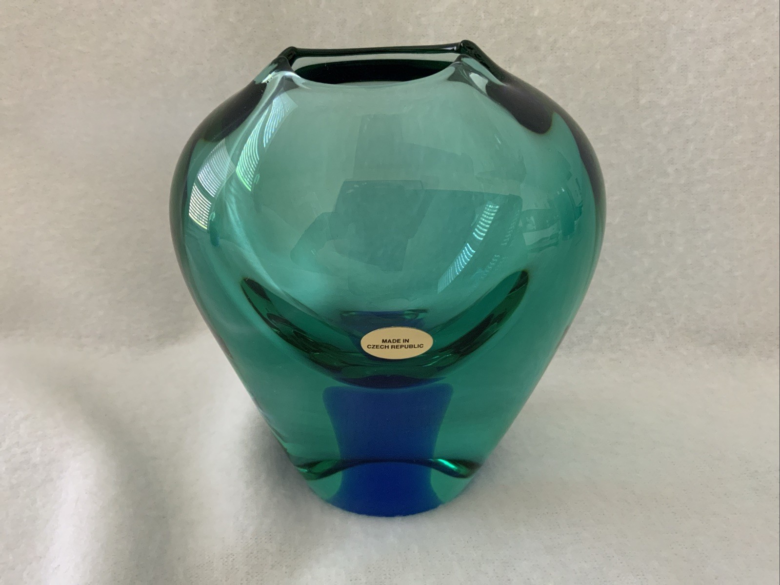 Vintage Unique Handblown Art Glass Green And Blue Vase 4 3/4”T 4 1/4”W