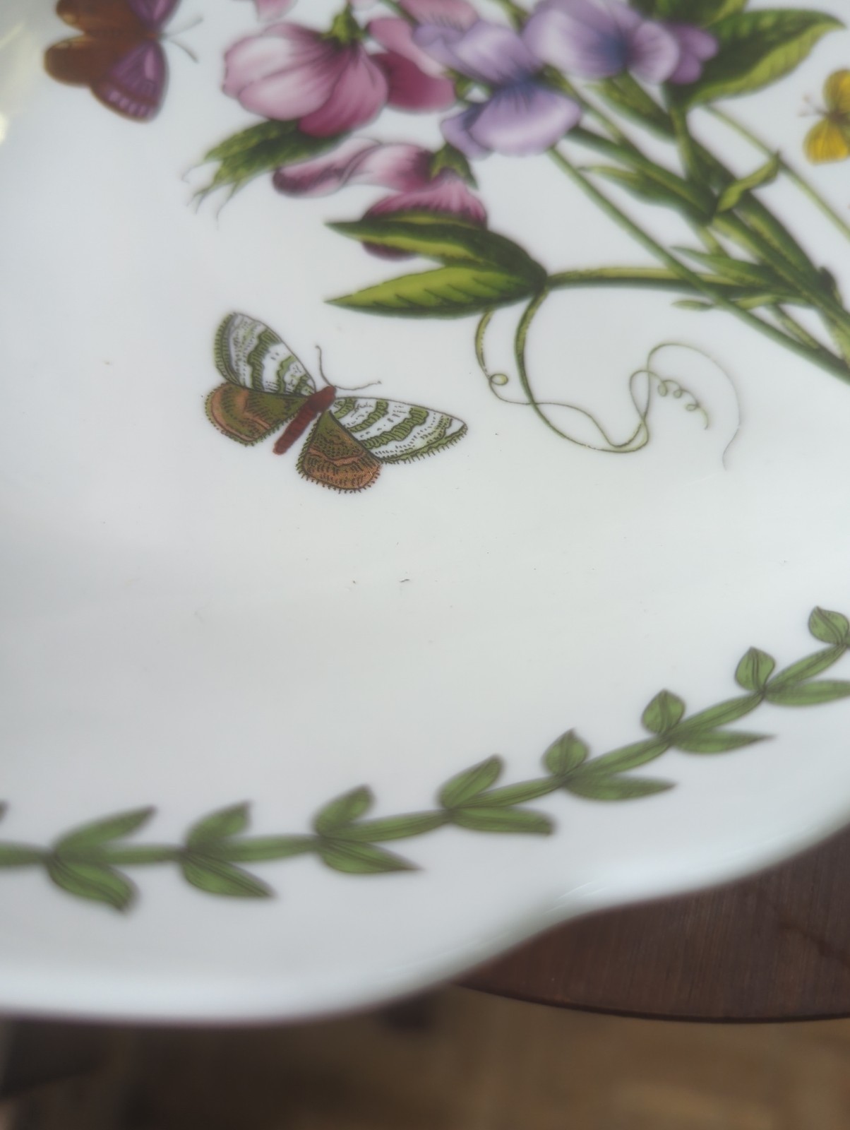 Botanic Garden Portmeirion Sweet Pea Lathyrus Odoratus Oval Bread Basket 13 Inch