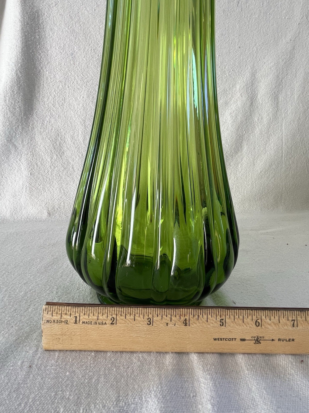 L E Smith 21.5” Avocado Green Simplicity Ribbed Swung Vase Fat Bottom