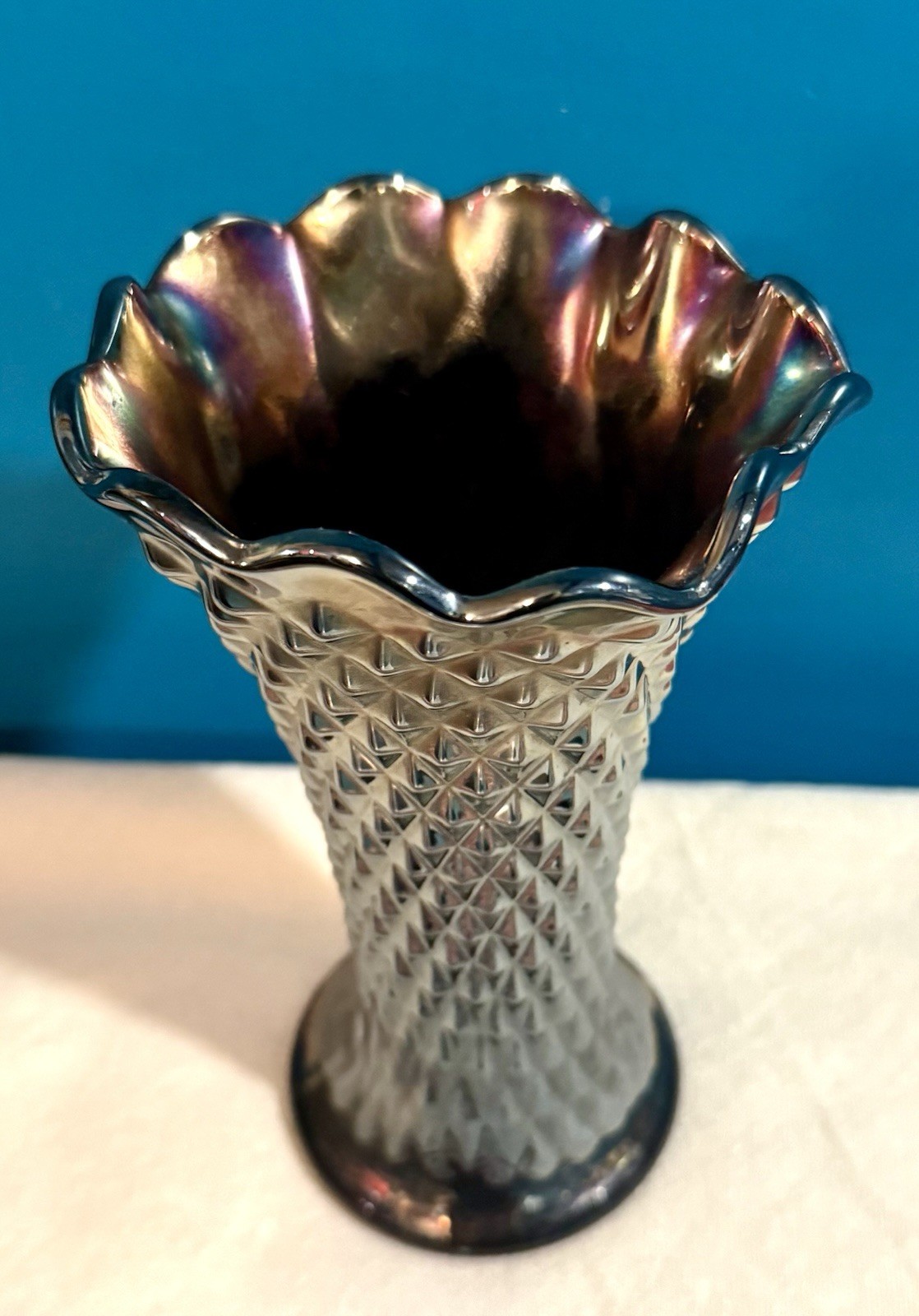 NORTHWOOD ANTIQUE Ruffled Carnival Glass Diamond Point VASE Black Amethyst 8+”