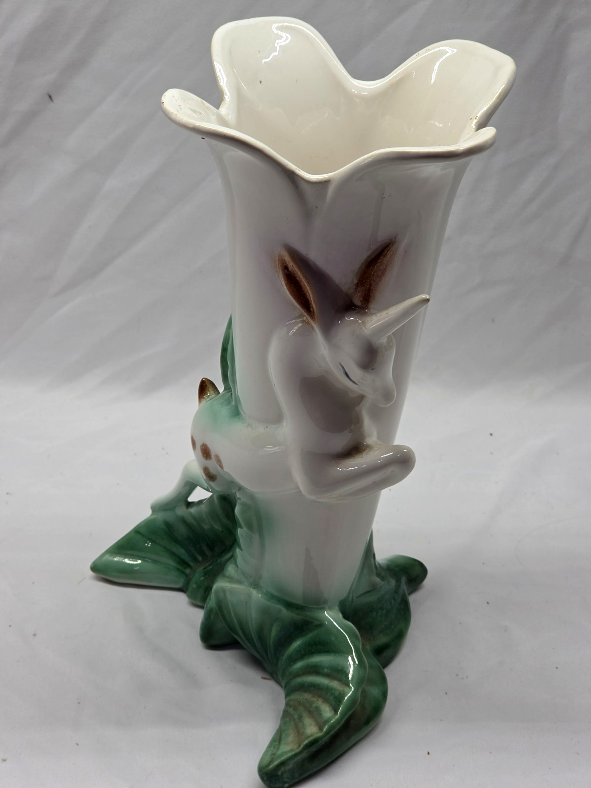 Hull Regal 311 Figural Deer Antelope Unicorn Leaf Vase Green White 11.25″