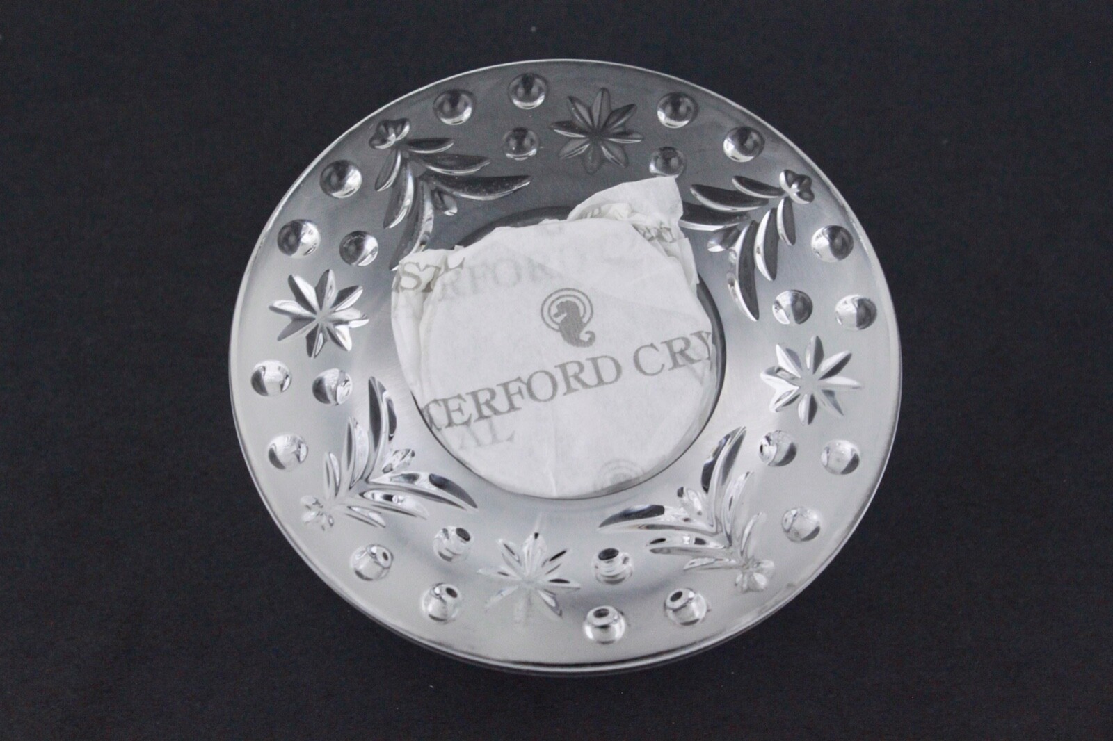 WATERFORD CRYSTAL HOLIDAY HERITAGE VOTIVE WITH TEA LIGHT CANDLE – NEW