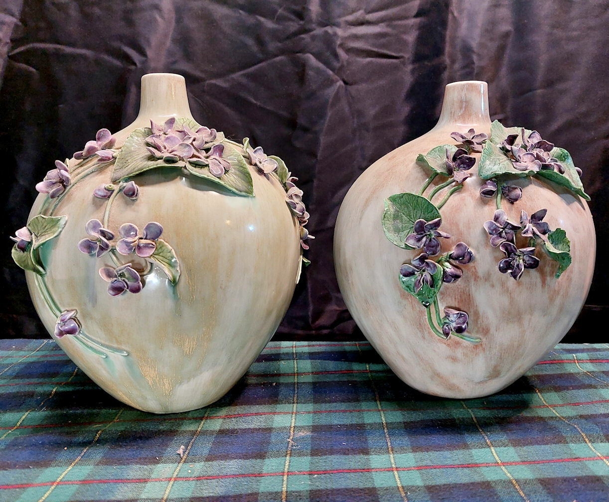 PAIR Hand Thrown Round Vases Violets & Leaves True to Nature Life-Like 9″Dia