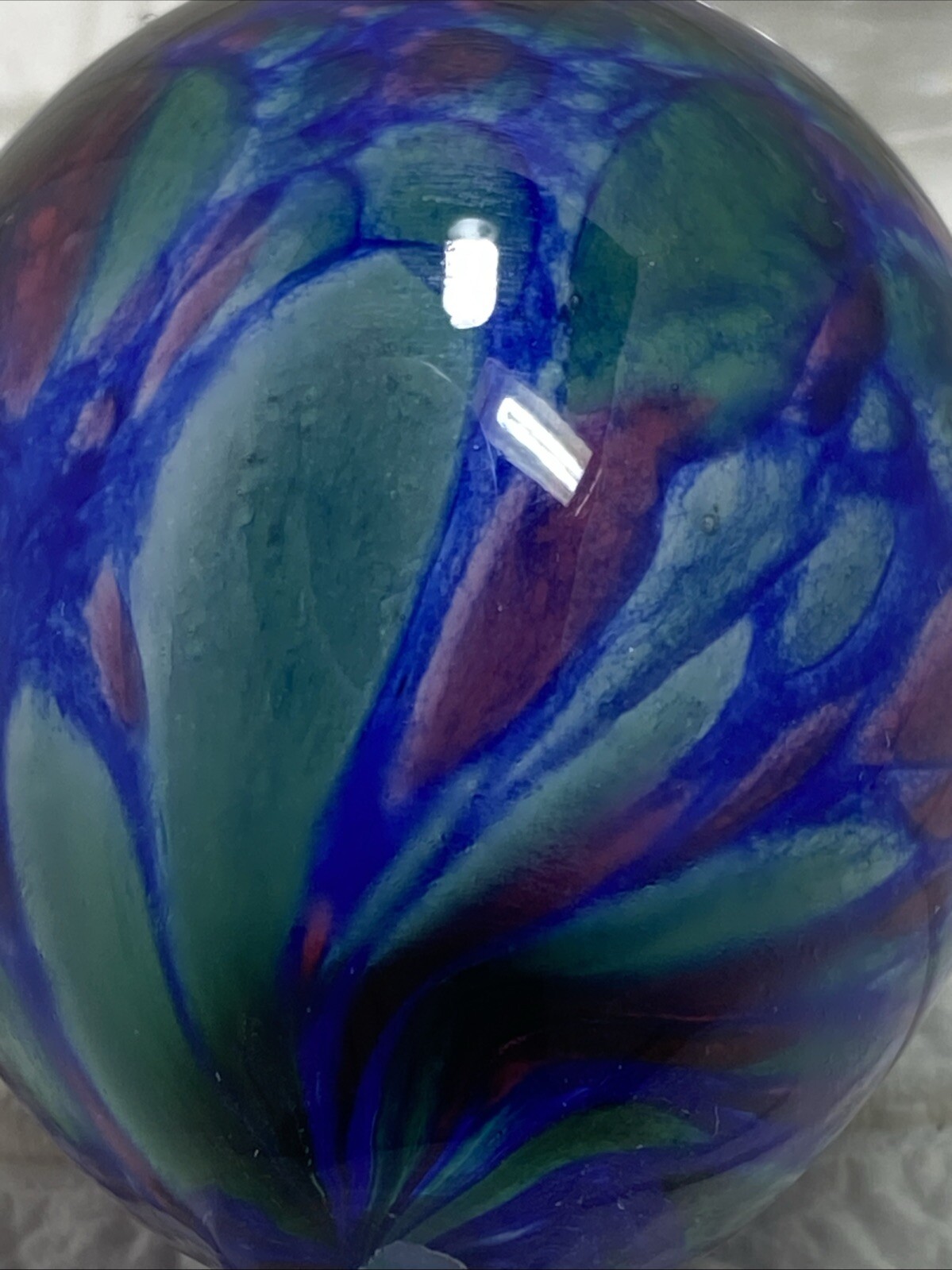 Vintage Adam JABLONSKI Art Glass Egg Shaped Paperweight Poland W/Atlantis Stand