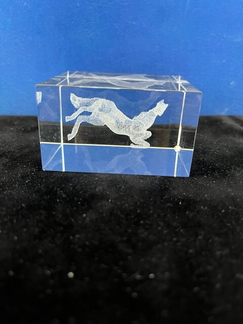 Vintage Etched Art Glass Horse Clear Paperweight 2 3/4″ W x 2 3/8″ H x 1 5/8″ D