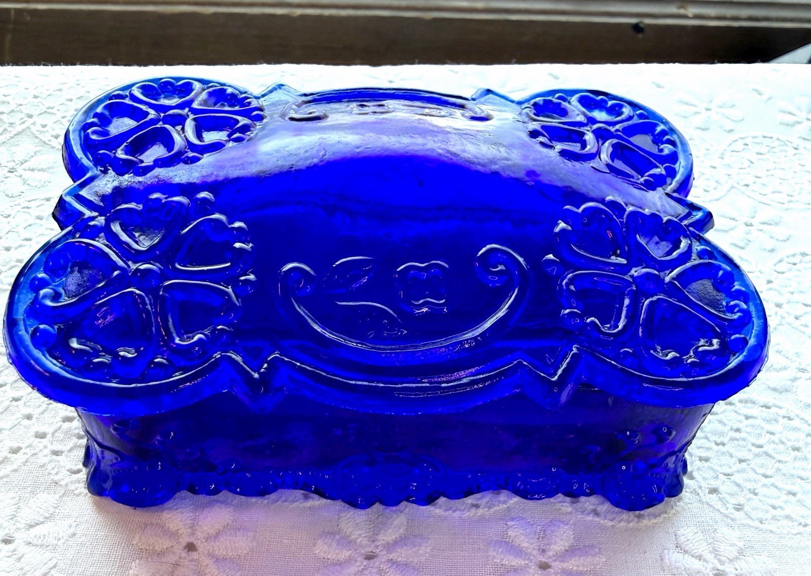 Vintage Cobalt Blue Glass Lidded Trinket Box- Floral Design – Please Read G6